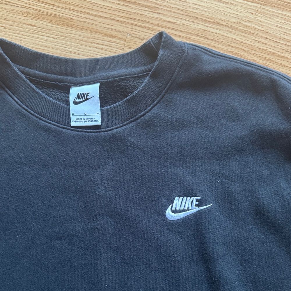 Nike Crewneck Sweatshirt - Size M - Picture 3 of 5